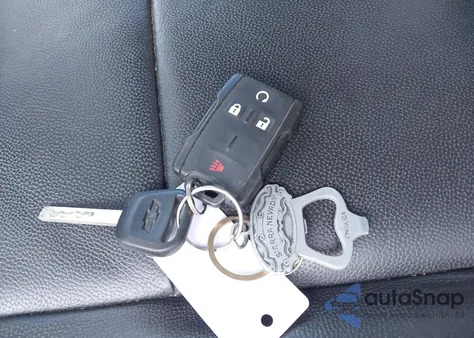 2015 Chevrolet Silverado 1500 2Lt из США, поврежденный, VIN 3GCUKREC8FG148520